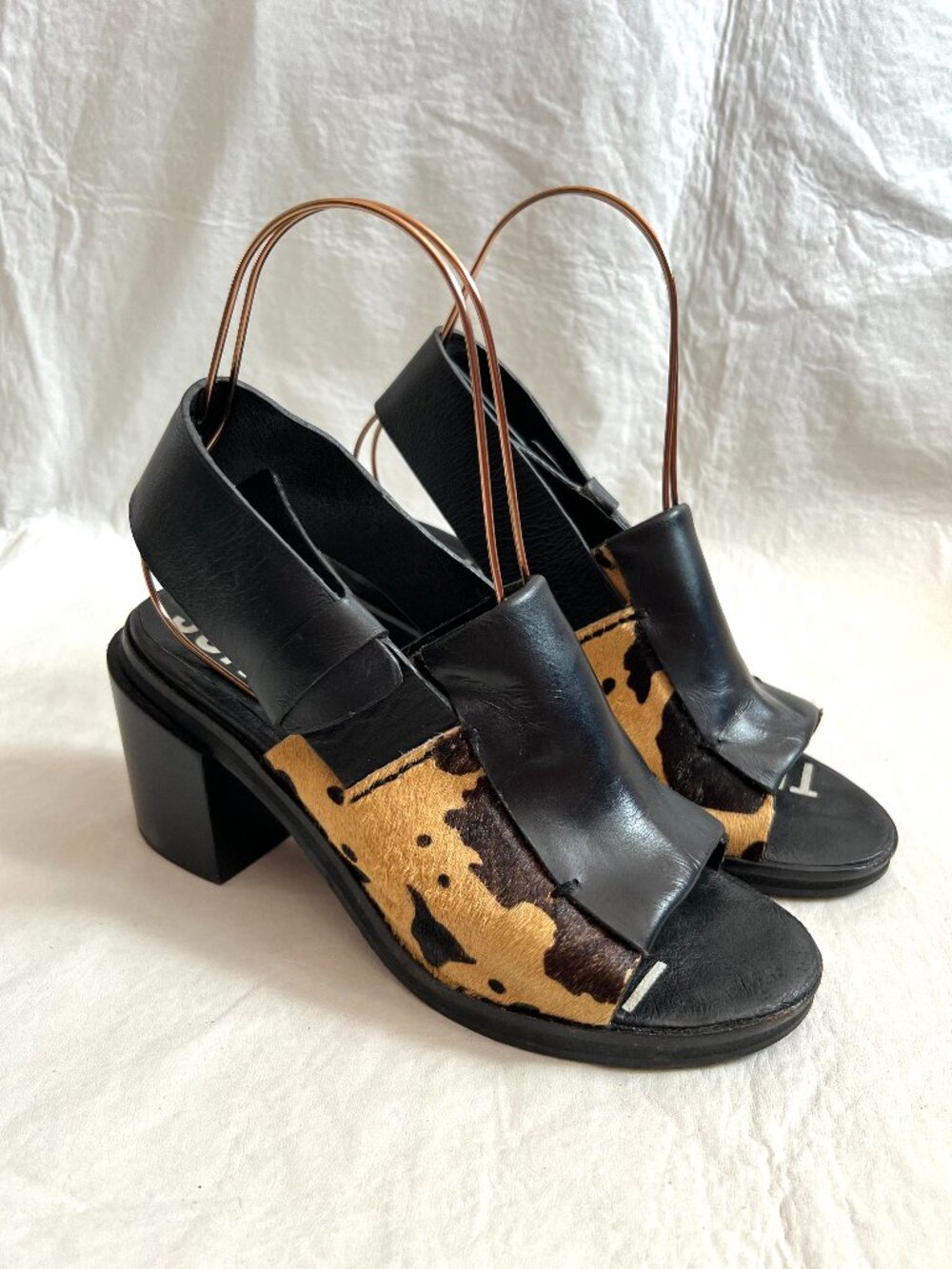 Black leather pony hair fur sandals block heel booties womens size 9 ankle strap